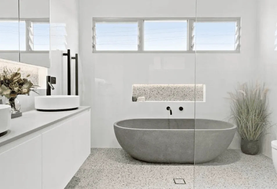 Pietra Bianca Ryese Freestanding Bath